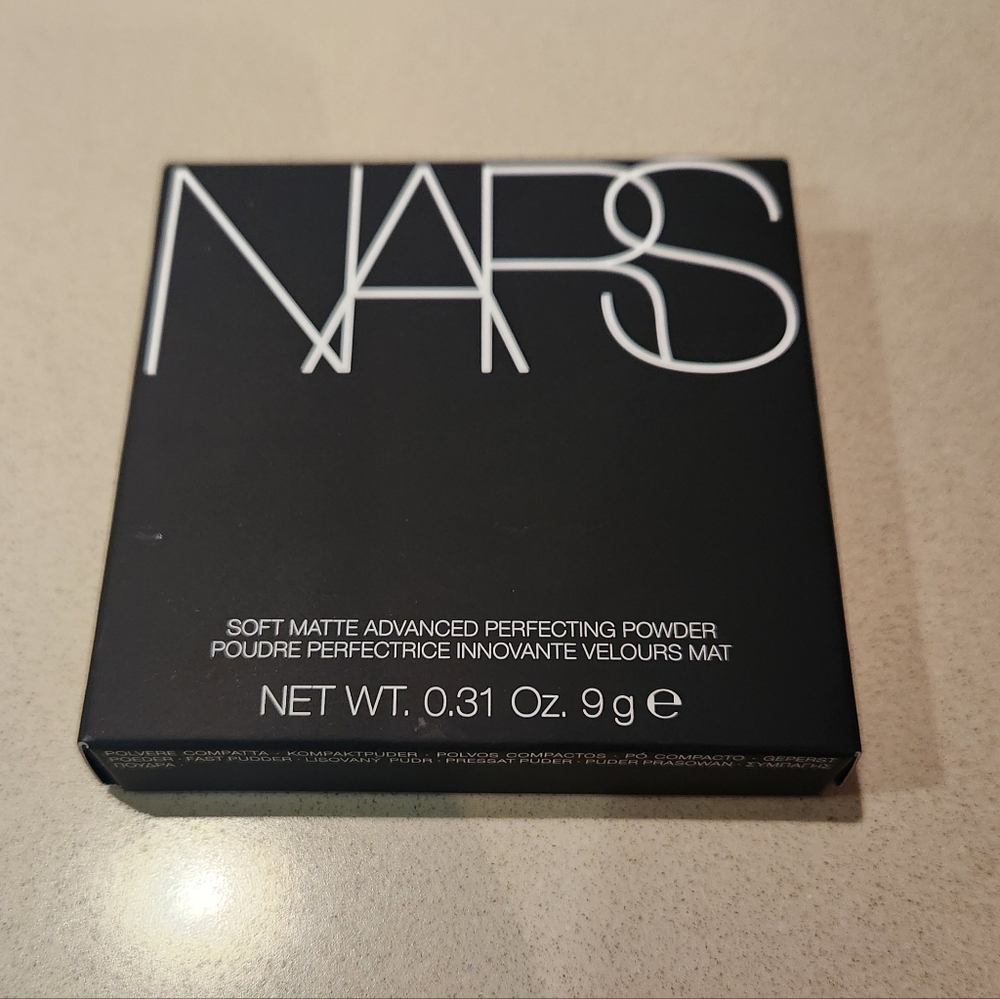 NARS Soft Matte Advanced Perfecting Powder - BAY **NEW - Picture 4 of 5